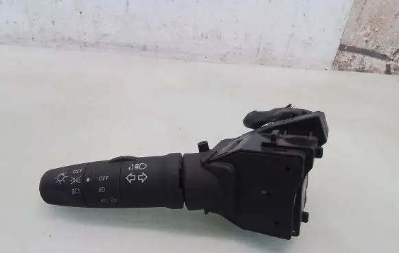 Nissan Primera Indicator stalk 25540