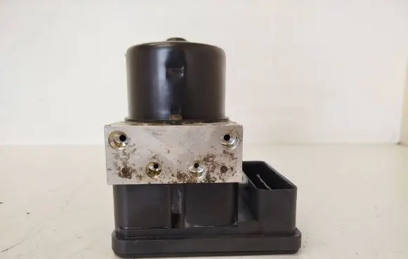 Mazda 3 I ABS Pump 10096001093 CHU3K04A86 00001395D0