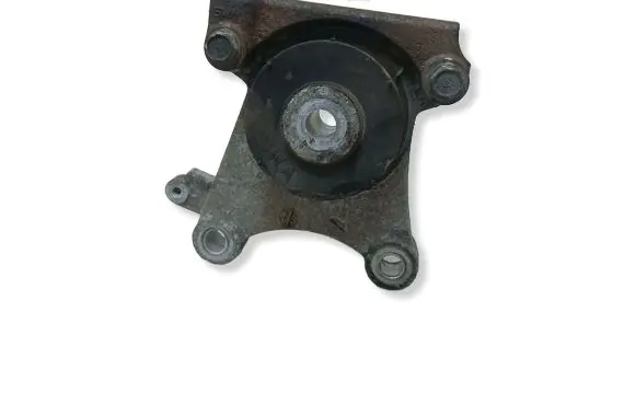 Honda CR-V Engine mounting bracket 