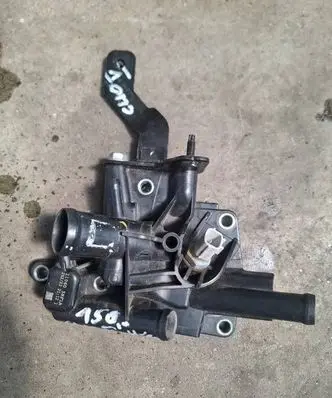 Renault Clio V Thermostat housing