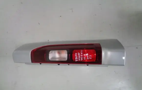 Opel Vivaro Rear/tail lights