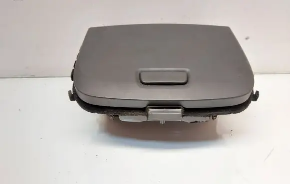 Chevrolet Captiva Glove box