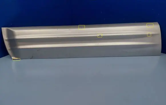 Mitsubishi Pajero Front door trim (molding) MR47857