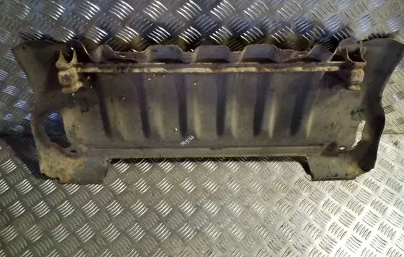 Mitsubishi Pajero Engine splash shield/under tray