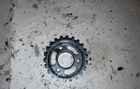 Volkswagen Tiguan Fuel pump gear (pulley) 03L130111B