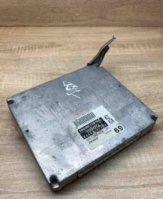 Toyota Avensis T250 Engine control unit/module ECU 8966105690 1758006326