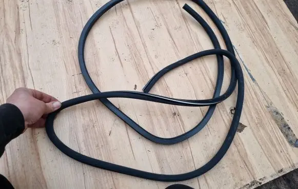 Nissan Qashqai J12 Sunroof sealing rubber 