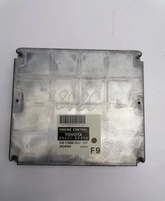 Toyota Corolla Verso E121 Engine control unit/module 896610F090 MB1758007612