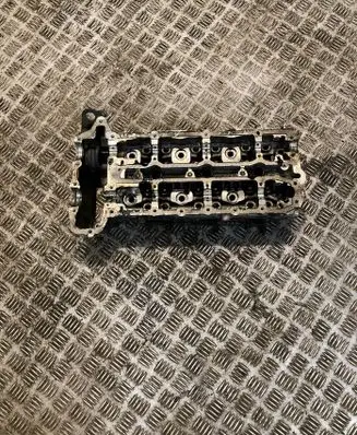 Mercedes-Benz S W221 Engine head 6420163901 A6420163901