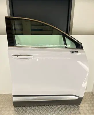 Hyundai Santa Fe Front door