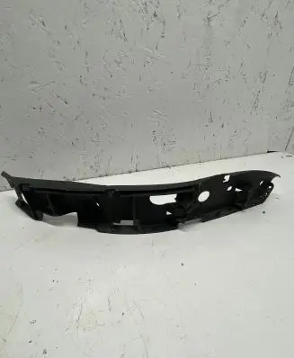 Volkswagen Touareg I Front bumper mounting bracket 7L6807183C