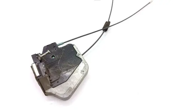 Suzuki Grand Vitara II Rear door lock