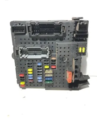 Volvo XC90 Fuse module 30786646 00006854607 28080156
