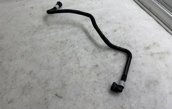 Tesla Model Y Electric car engine cooling hoses/pipes 162959300B