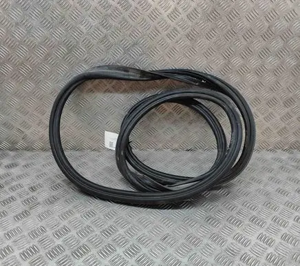 BMW 2 F45 Trunk rubber seal (body) 7440480