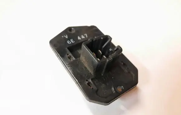 Suzuki Liana Heater blower motor/fan resistor M4E447