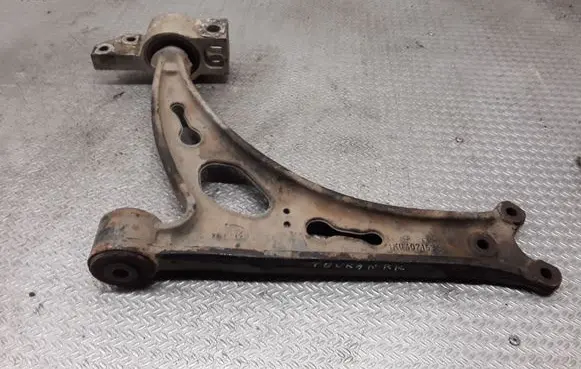 Volkswagen Touran I Front lower control arm/wishbone