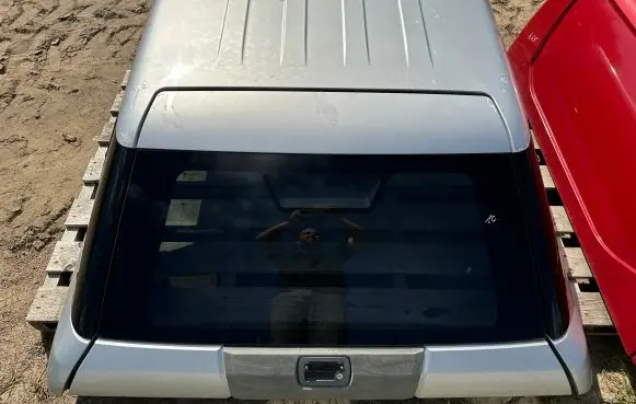Nissan Navara D40 Pick-up truck tonneau cover 