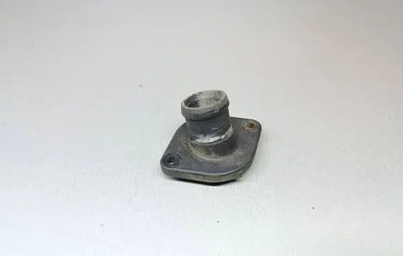 Volkswagen Golf IV Engine coolant pipe/hose 032121121