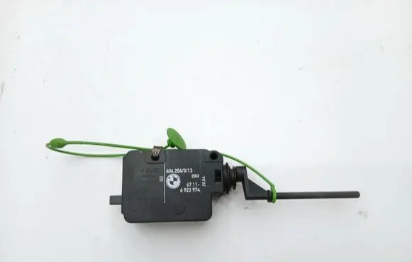 BMW 3 E46 Fuel tank cap lock motor 6923974