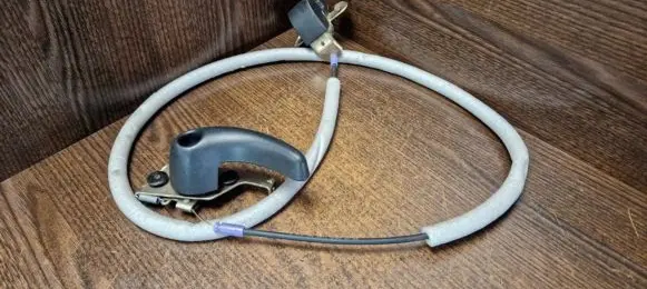 Loading door lock