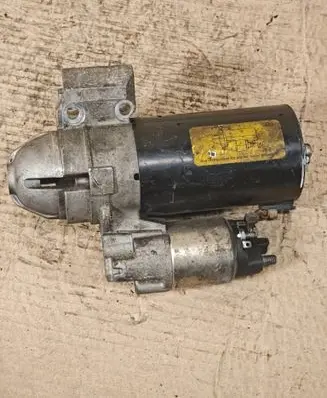 BMW 3 E90 E91 Starter motor 7802508 12417802508