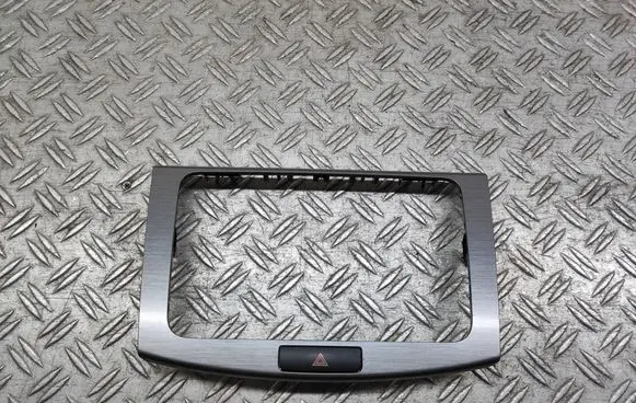 Volkswagen PASSAT B7 Radio/GPS head unit trim 3AA858069H