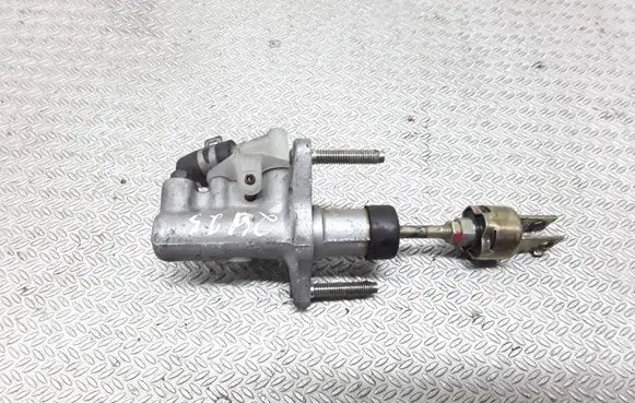 Toyota Corolla Verso E121 Clutch master cylinder