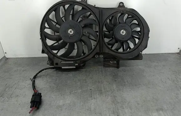 Audi A4 S4 B6 8E 8H Electric radiator cooling fan 8E0121205C