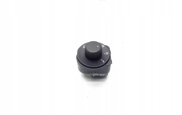 Volkswagen Scirocco Wing mirror switch 1KA959565