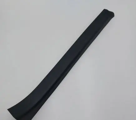 Nissan Leaf II (ZE1) Front sill trim cover 769B53NLOA