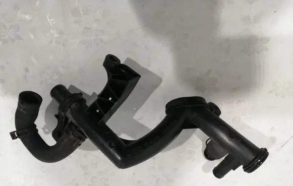 Citroen C4 I Picasso Engine coolant pipe/hose 042551