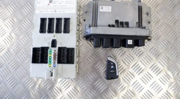 BMW X1 F48 F49 Engine ECU kit and lock set 8489653 0261S19767 8796105