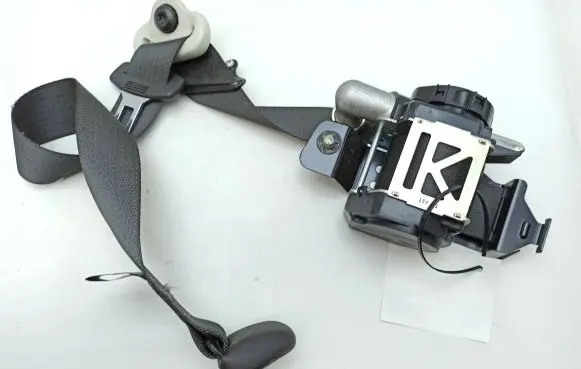 Ford Mondeo MK V Front seatbelt DS73F61294BM35B8 1022924N97 KSSRET1034787