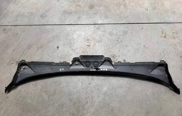 BMW 1 F20 F21 Wiper trim 7240672