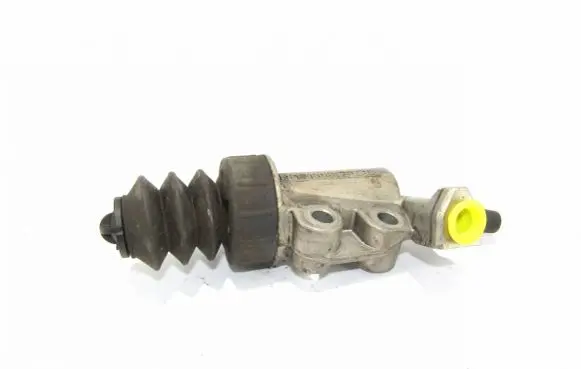 Mazda 5 Clutch master cylinder DE68037LR1