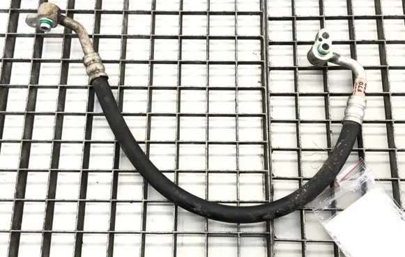 KIA Sportage Air conditioning (A/C) pipe/hose