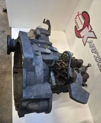 Manual 5 speed gearbox