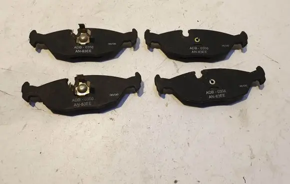 BMW 3 E30 Brake pads (rear) ADB0356