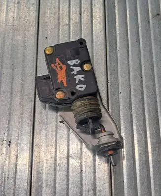Peugeot 407 Central locking motor 9643826880