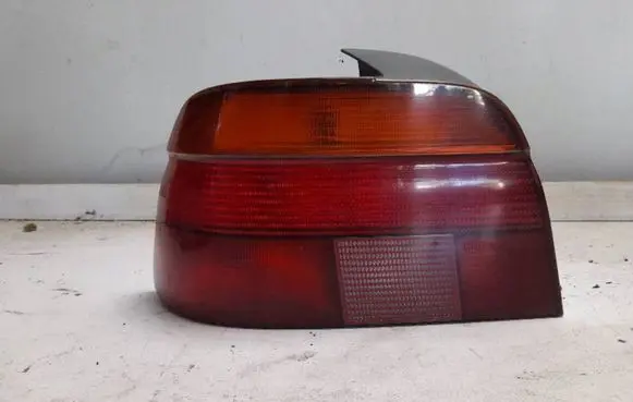 BMW 5 E39 Rear/tail lights 8358031