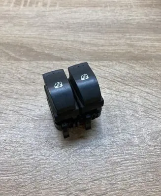 Renault Megane I Electric window control switch