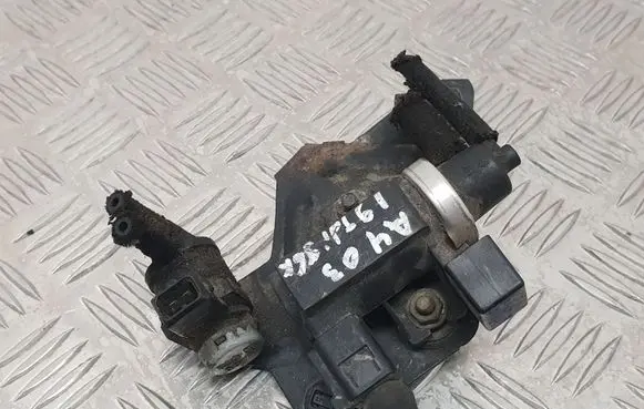 Audi A4 S4 B6 8E 8H Turbo solenoid valve