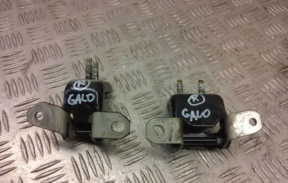 Suzuki SX4 S-Cross Rear door hinge set 23320