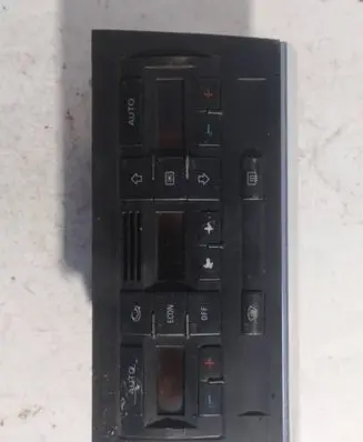 Audi A4 S4 B6 8E 8H Climate control unit 8E0820043H 0477777