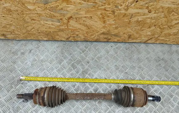 Mitsubishi Pajero Rear driveshaft 