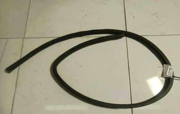 Toyota Yaris Rubber seal rear door 