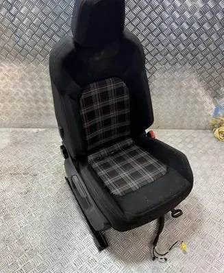 Volkswagen Polo VI Front passenger seat VW23948