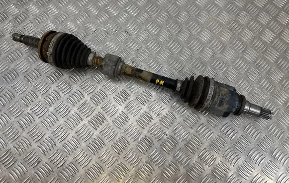 Toyota Avensis T270 Front driveshaft 