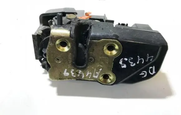 Jeep Grand Cherokee (WJ) Rear door lock